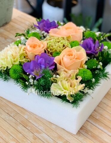 Vassoio floreale in cera profumata