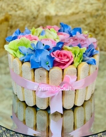 Torta charlotte floreale